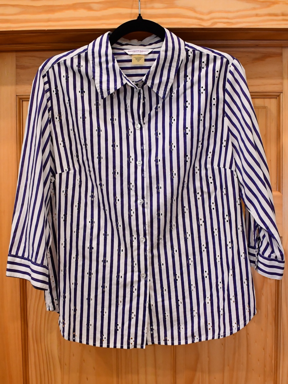 Allison Daley Navy & White Vertical Stripe 3/4 Sleeve Button-Down Shirt 10P